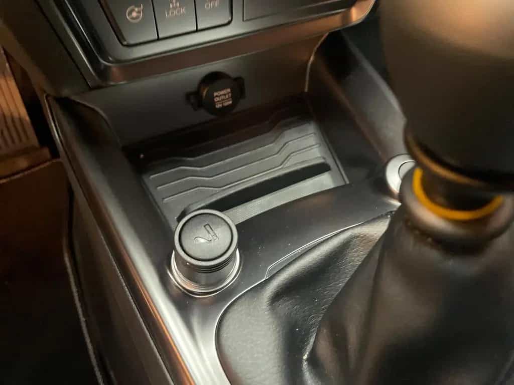 KGM Tivoli Essential 6/MT AWD 4x4 null-photo-10