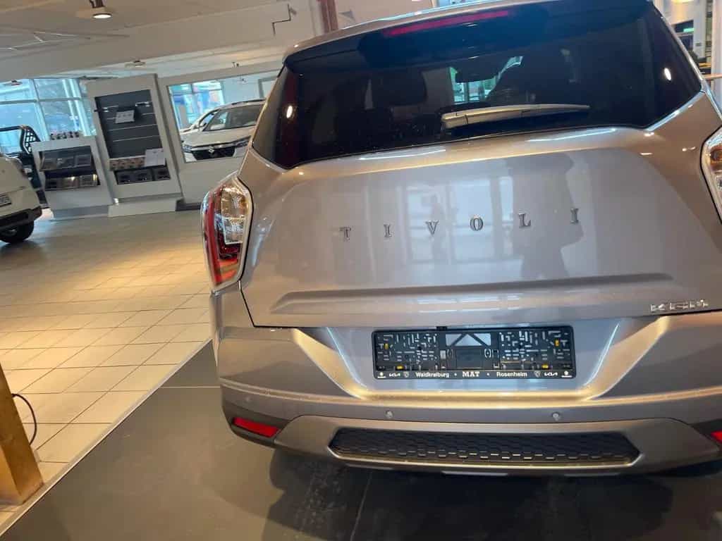 KGM Tivoli Essential 6/MT AWD 4x4 null-photo-23