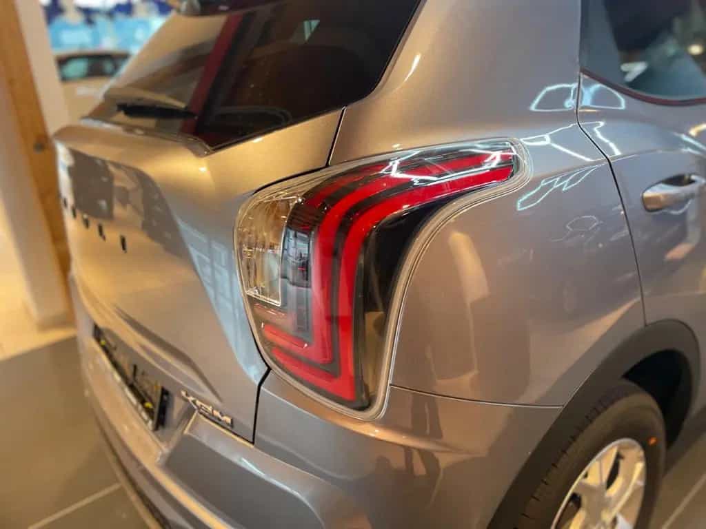 KGM Tivoli Essential 6/MT AWD 4x4 null-photo-24