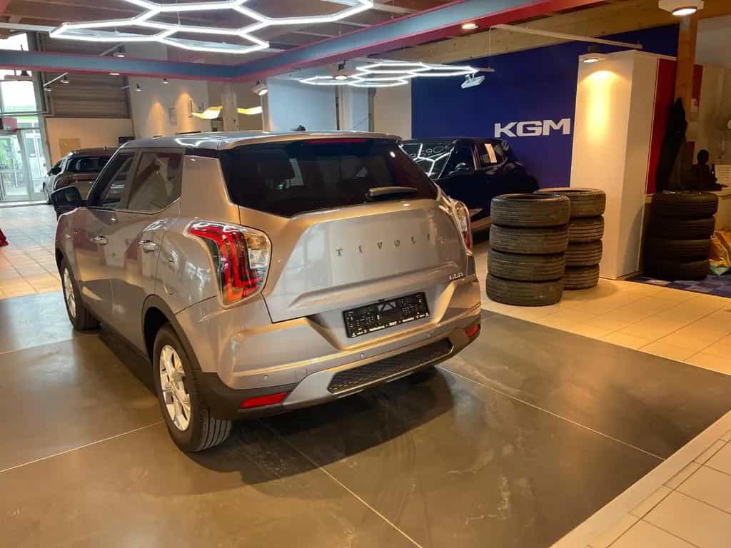 KGM Tivoli Essential 6/MT AWD 4x4 null-photo-40