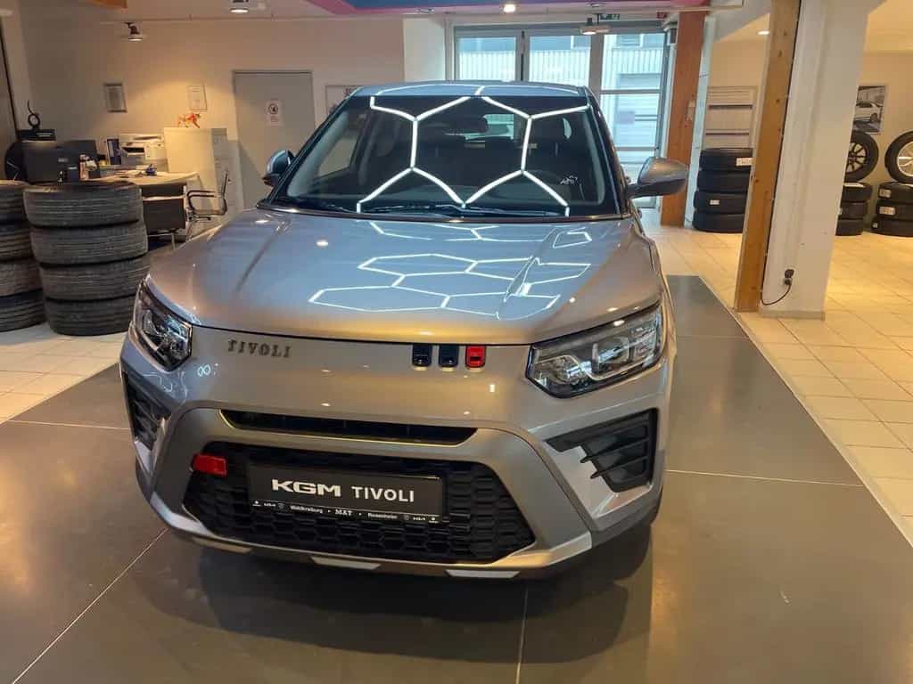 KGM Tivoli Essential 6/MT AWD 4x4 null-photo-48