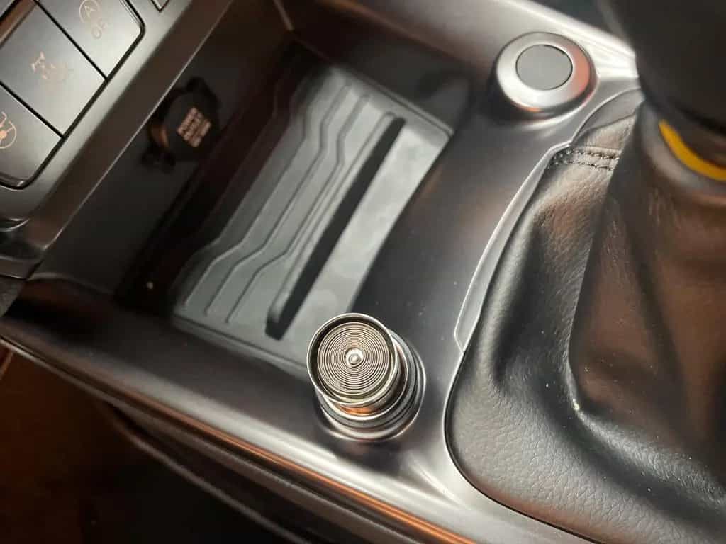 KGM Tivoli Essential 6/MT AWD 4x4 null-photo-9