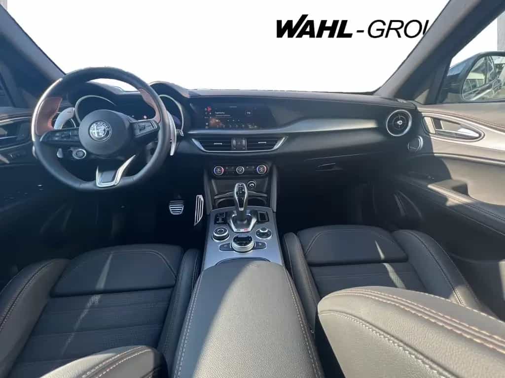 Alfa Romeo Stelvio Intensa Q4 *PANO*ACC*KEYLESS* DAB LED 09/2025-photo-8