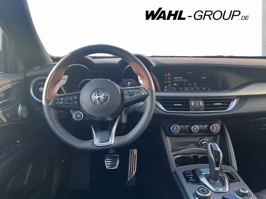 Alfa Romeo Stelvio Intensa Q4 *PANO*ACC*KEYLESS* DAB LED 09/2025-photo-9