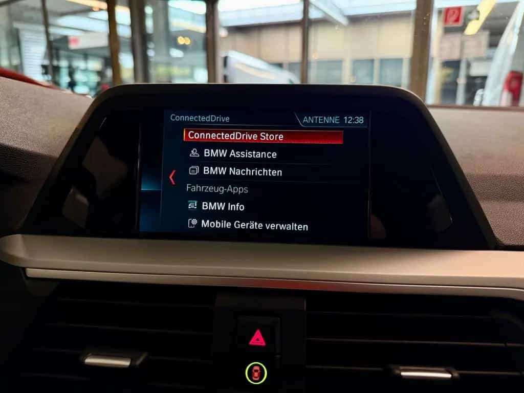 BMW X3 20d xDrive AUT AHK LEDER NAVI CAM SHZ PDC LED 02/2019-photo-27