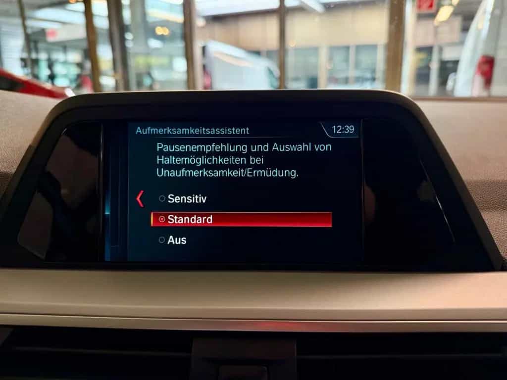 BMW X3 20d xDrive AUT AHK LEDER NAVI CAM SHZ PDC LED 02/2019-photo-31