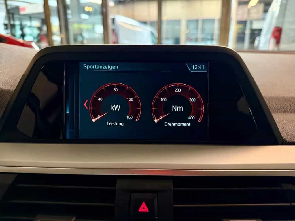 BMW X3 20d xDrive AUT AHK LEDER NAVI CAM SHZ PDC LED 02/2019-photo-34