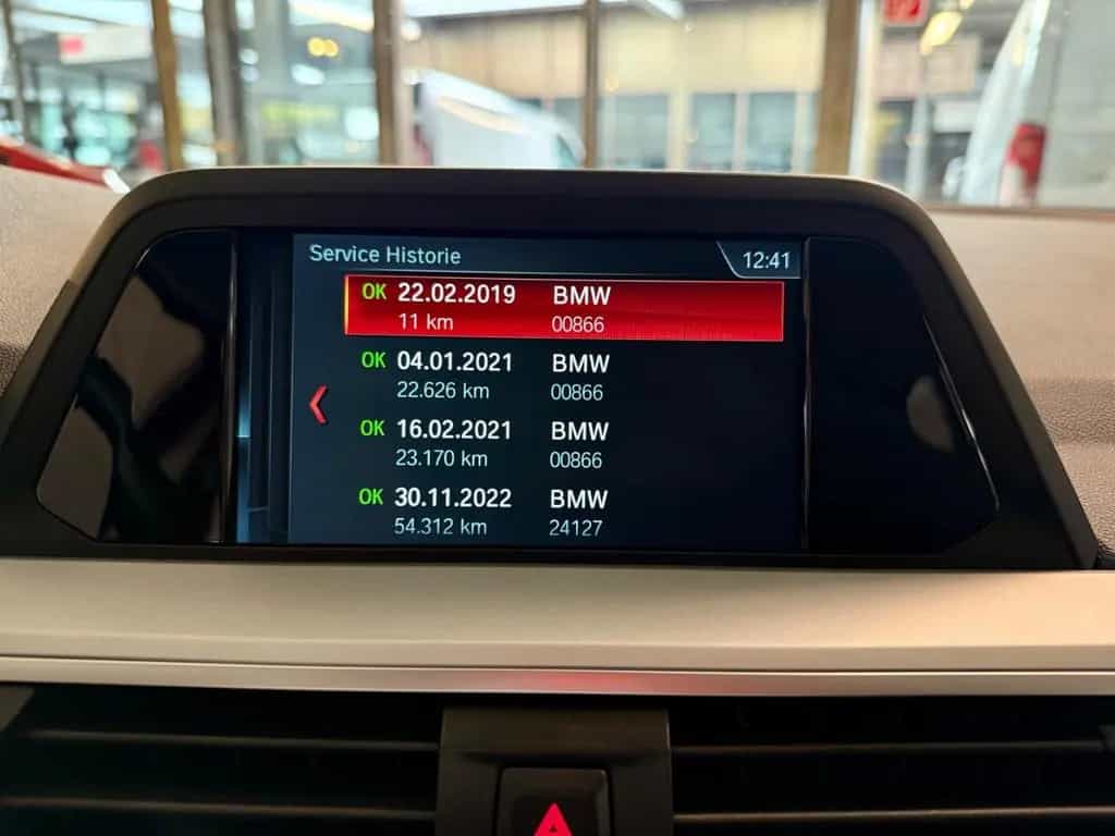 BMW X3 20d xDrive AUT AHK LEDER NAVI CAM SHZ PDC LED 02/2019-photo-48