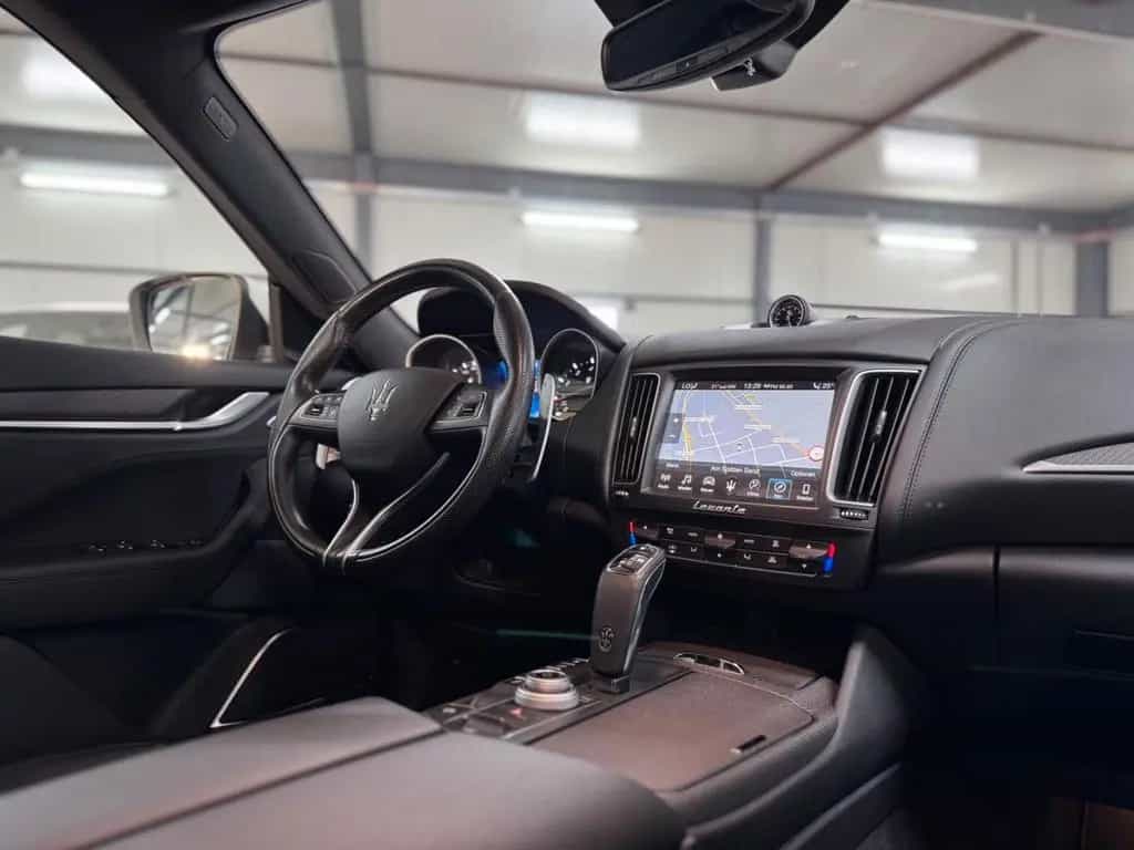Maserati Levante GranSport Q4 PANO*H&K*SKYHK*ASSIST+*CRBN 02/2019-photo-12