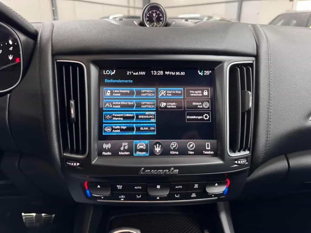 Maserati Levante GranSport Q4 PANO*H&K*SKYHK*ASSIST+*CRBN 02/2019-photo-16