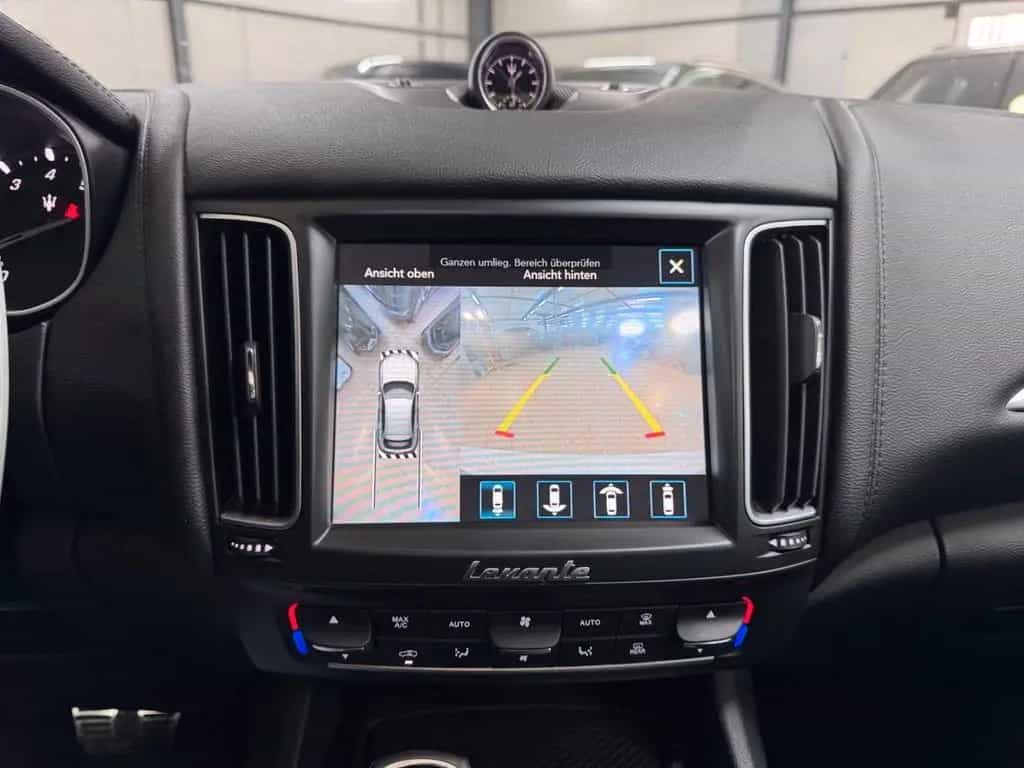 Maserati Levante GranSport Q4 PANO*H&K*SKYHK*ASSIST+*CRBN 02/2019-photo-17