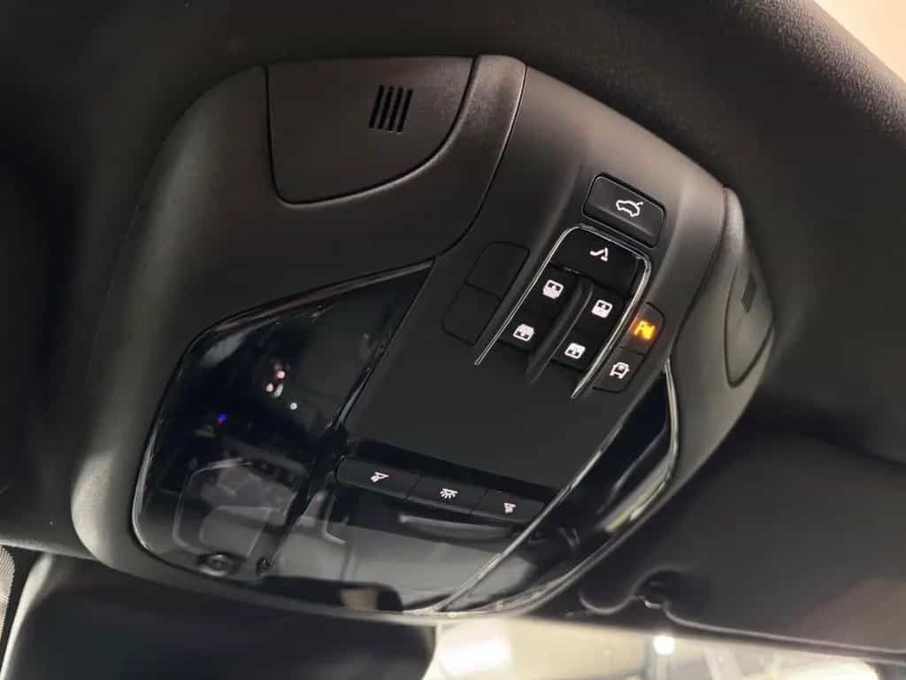 Maserati Levante GranSport Q4 PANO*H&K*SKYHK*ASSIST+*CRBN 02/2019-photo-18