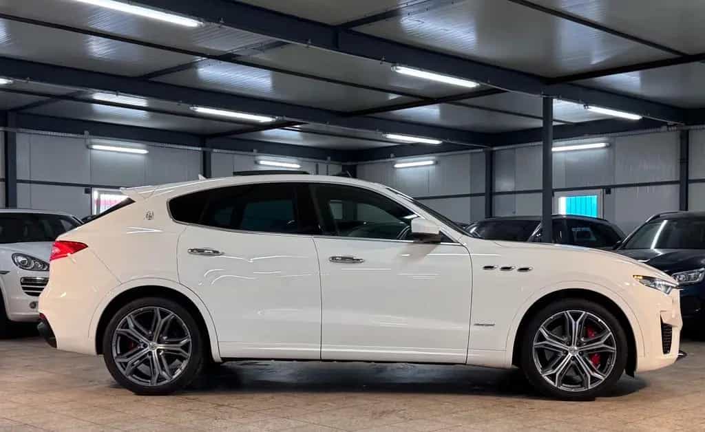 Maserati Levante GranSport Q4 PANO*H&K*SKYHK*ASSIST+*CRBN 02/2019-photo-21