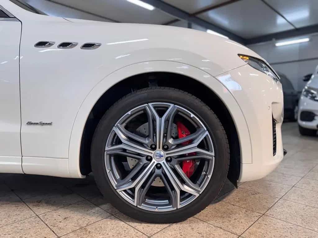 Maserati Levante GranSport Q4 PANO*H&K*SKYHK*ASSIST+*CRBN 02/2019-photo-26