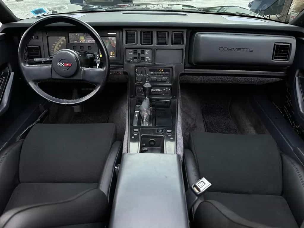 Corvette C4 5.7 V8 Targa Top - 1st owner - Just 58.000 km 12/1984-photo-13