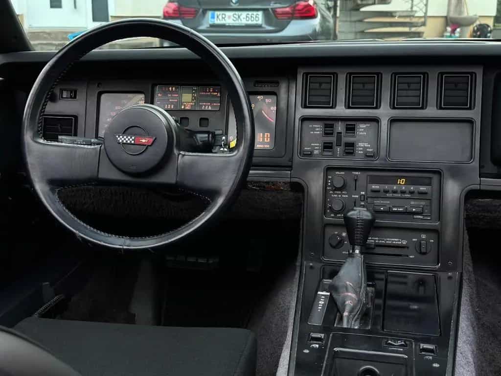 Corvette C4 5.7 V8 Targa Top - 1st owner - Just 58.000 km 12/1984-photo-14