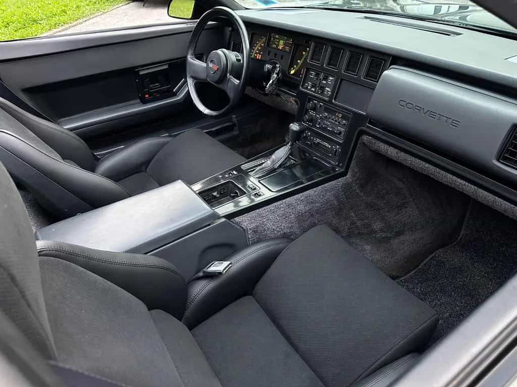 Corvette C4 5.7 V8 Targa Top - 1st owner - Just 58.000 km 12/1984-photo-15