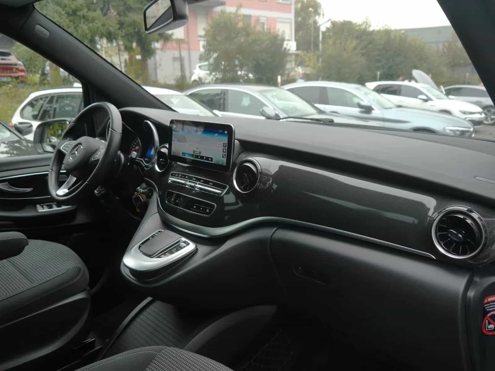 Mercedes-Benz V-Class 250 04/2021-photo-10