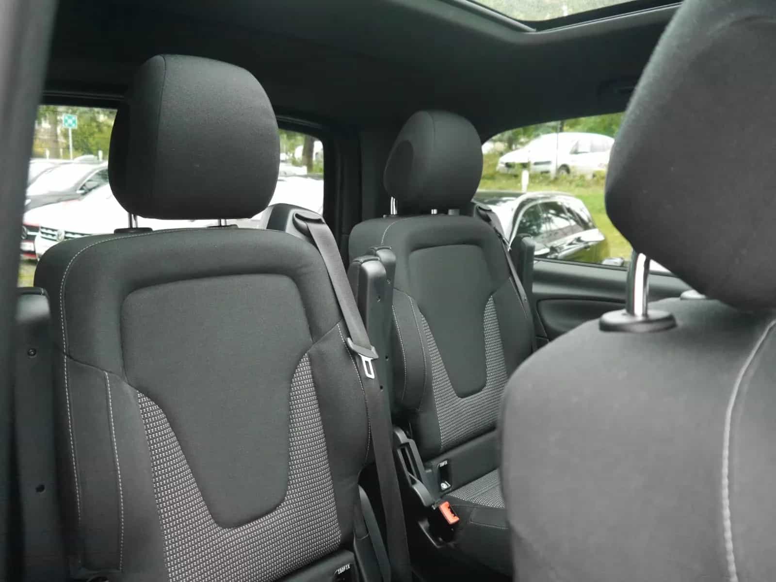 Mercedes-Benz V-Class 250 04/2021-photo-12