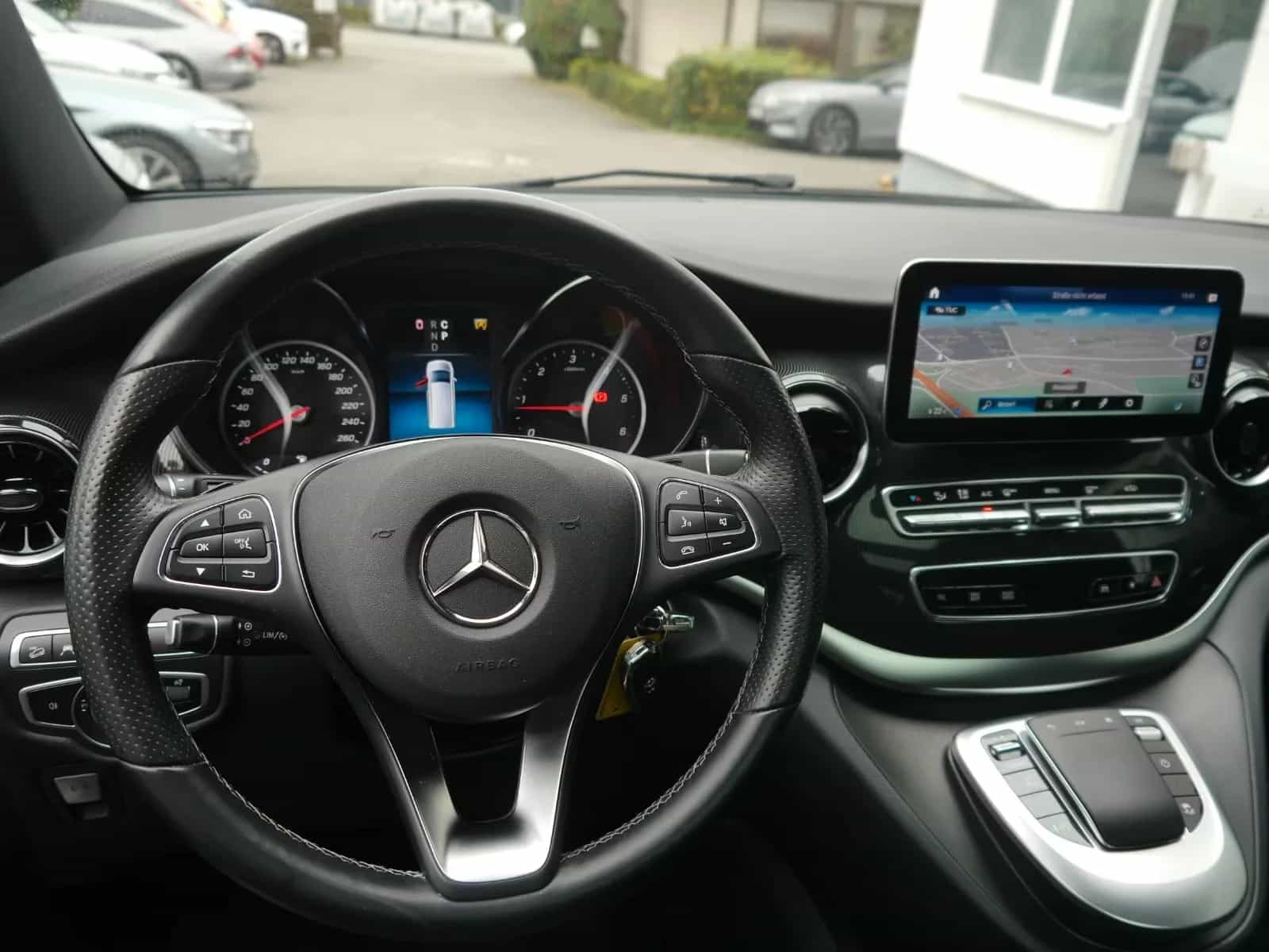 Mercedes-Benz V-Class 250 04/2021-photo-18