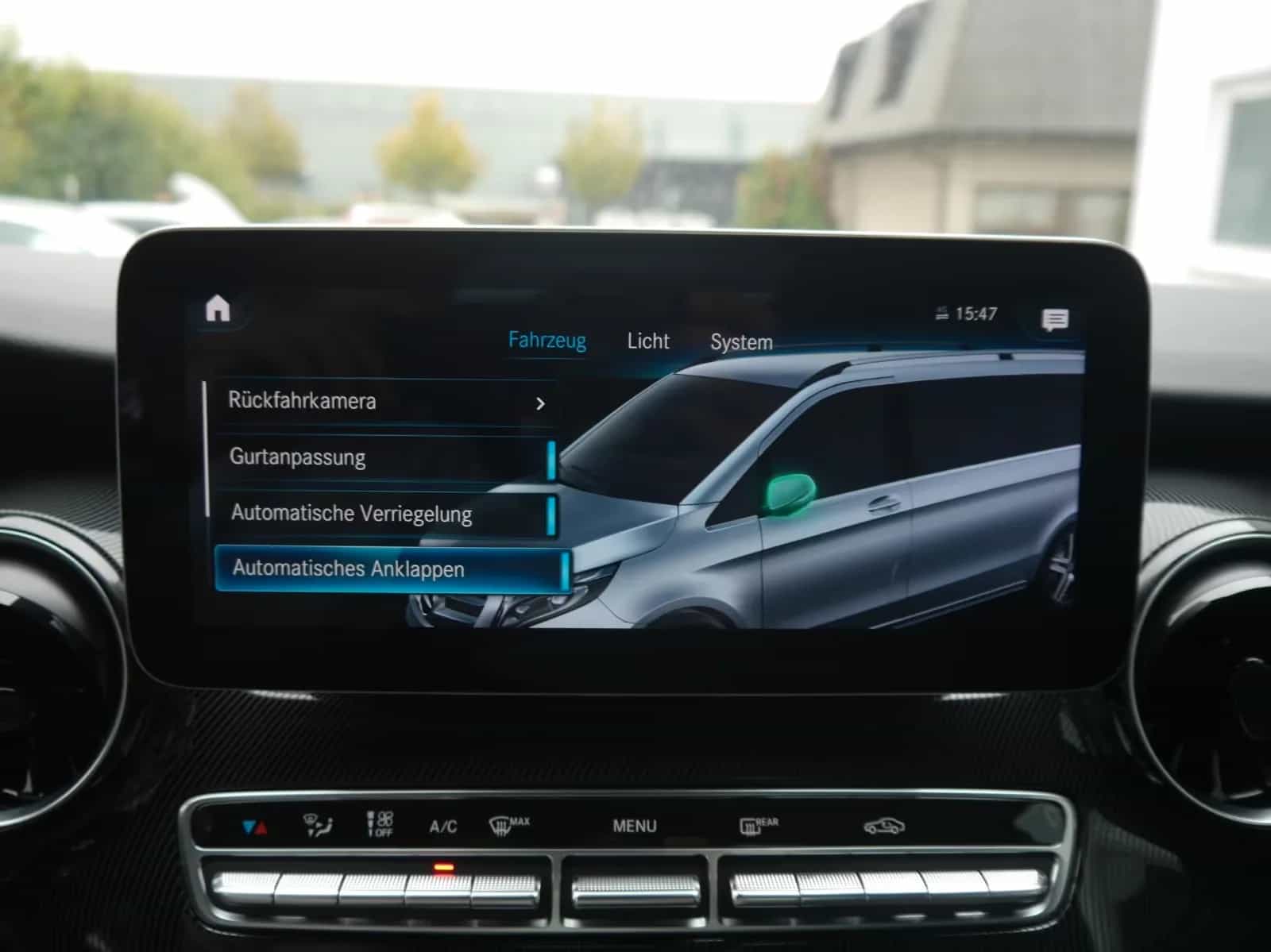 Mercedes-Benz V-Class 250 04/2021-photo-24