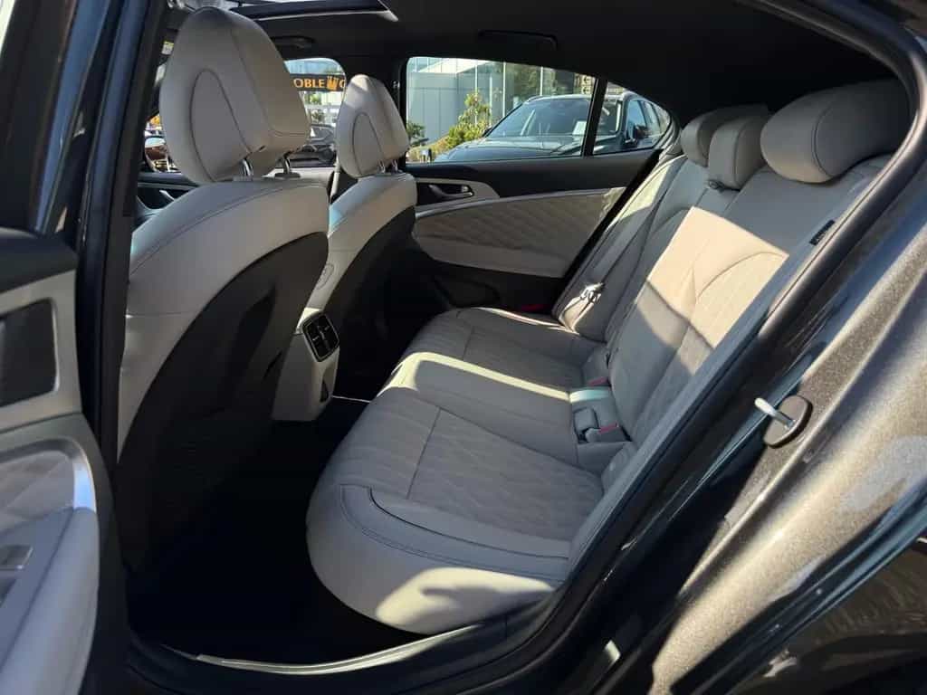 Genesis G70 Shooting Brake Luxury AWD PANO 360° HUD 06/2023-photo-16