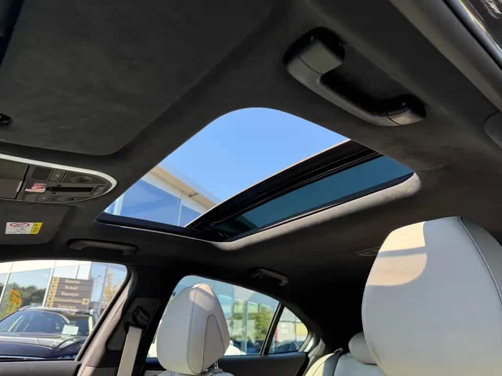 Genesis G70 Shooting Brake Luxury AWD PANO 360° HUD 06/2023-photo-17