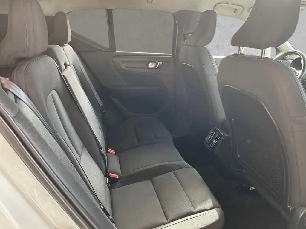Volvo XC40 Momentum Pro AWD D3 EU6d-T Winter-Paket Cit 07/2021-photo-4