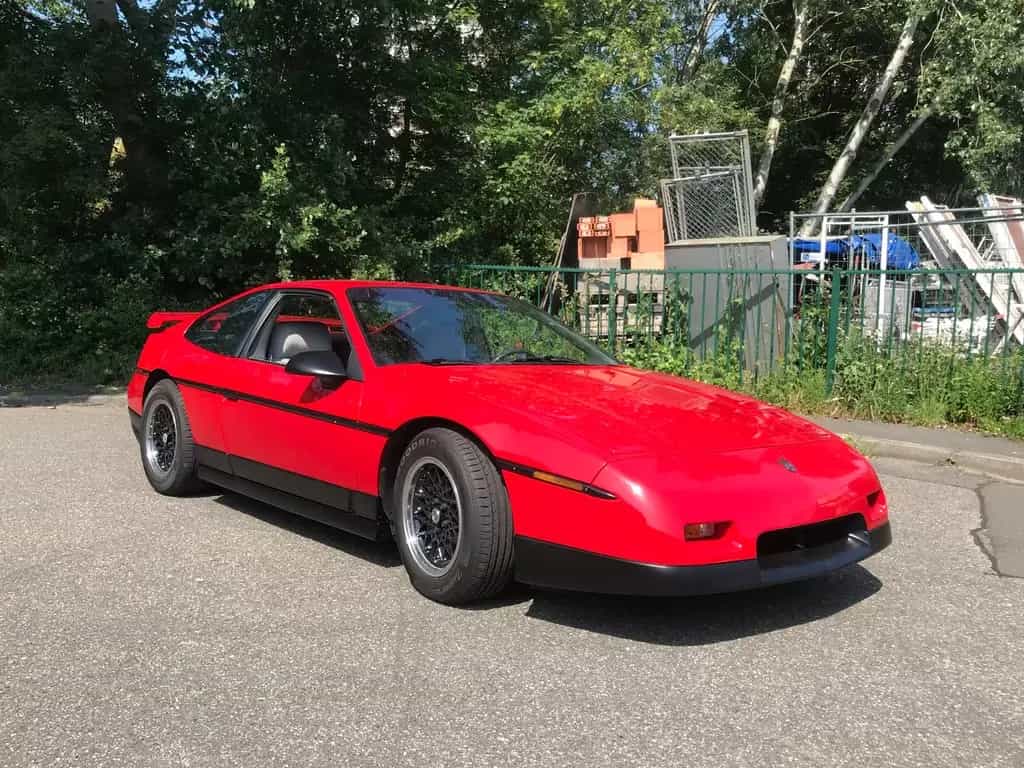 Pontiac Fiero 07/1986-photo-1