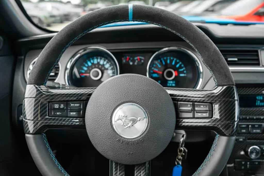 Ford Mustang 3,7 V6 LEDER XENON CARBON TOP 06/2014-photo-20