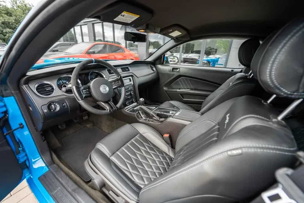 Ford Mustang 3,7 V6 LEDER XENON CARBON TOP 06/2014-photo-22