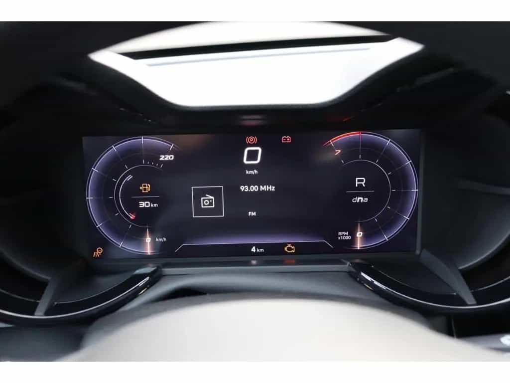 Alfa Romeo Junior IBRIDA SPECIALE 1.2 VGT 145PS DCT6 SCHIEB 10/2025-photo-15