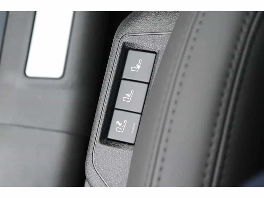 Alfa Romeo Junior IBRIDA SPECIALE 1.2 VGT 145PS DCT6 SCHIEB 10/2025-photo-29