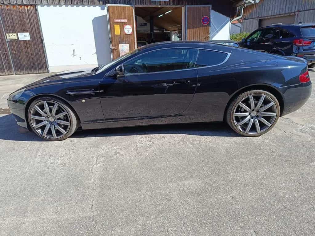 Aston Martin DB9 5.9 Touchtronic Navi 20 Zoll Hifi usw ! 05/2008-photo-3