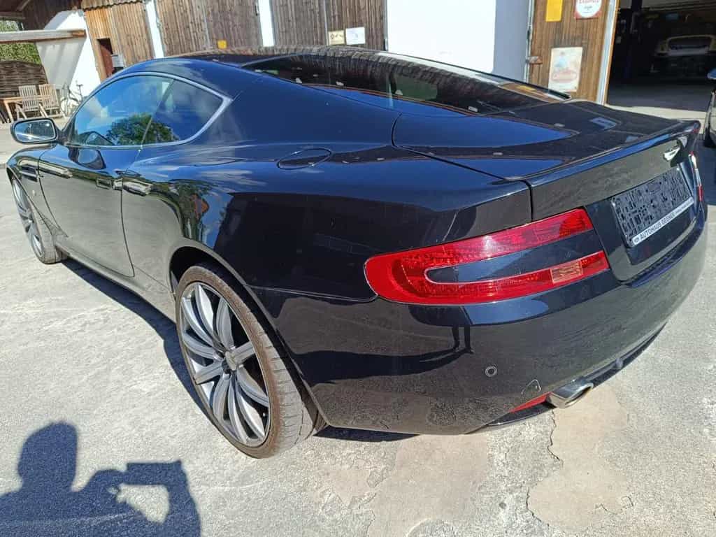 Aston Martin DB9 5.9 Touchtronic Navi 20 Zoll Hifi usw ! 05/2008-photo-4