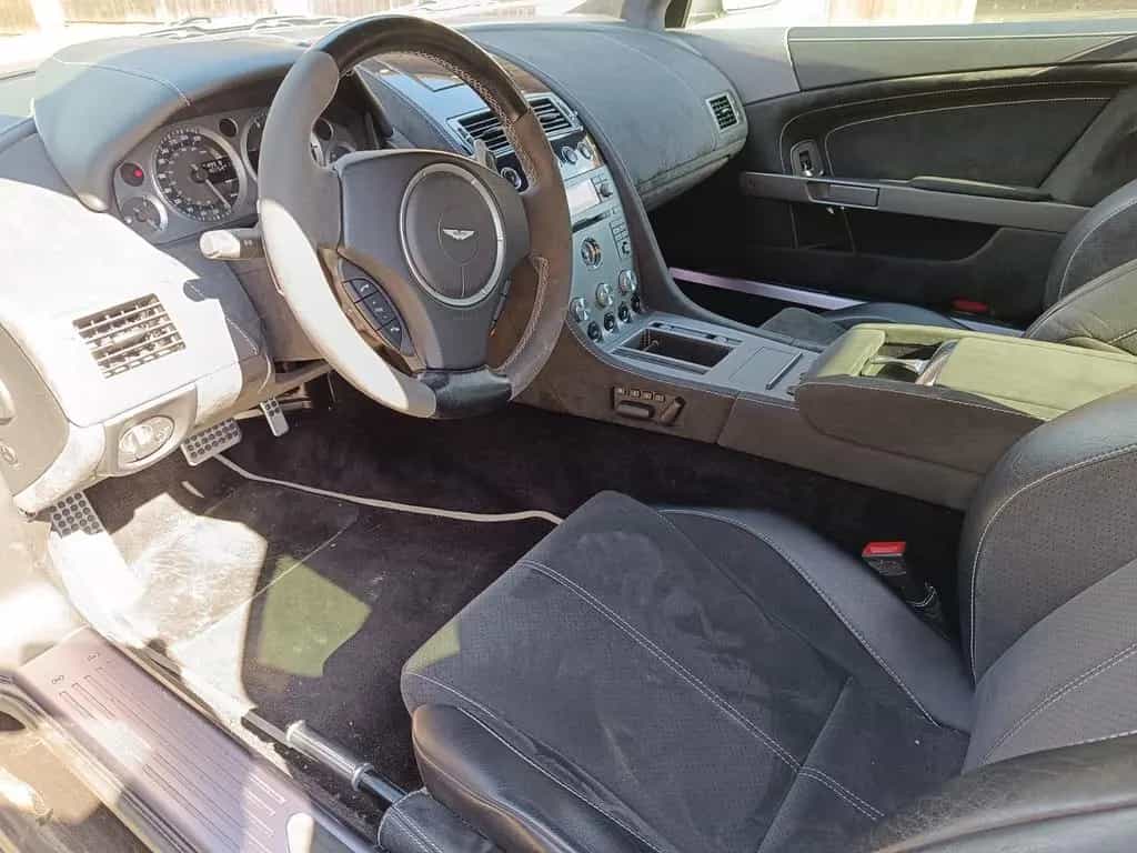Aston Martin DB9 5.9 Touchtronic Navi 20 Zoll Hifi usw ! 05/2008-photo-7