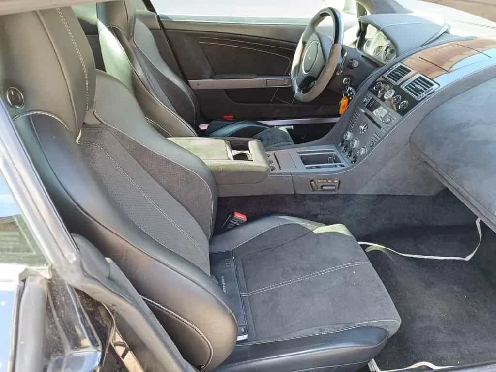 Aston Martin DB9 5.9 Touchtronic Navi 20 Zoll Hifi usw ! 05/2008-photo-8