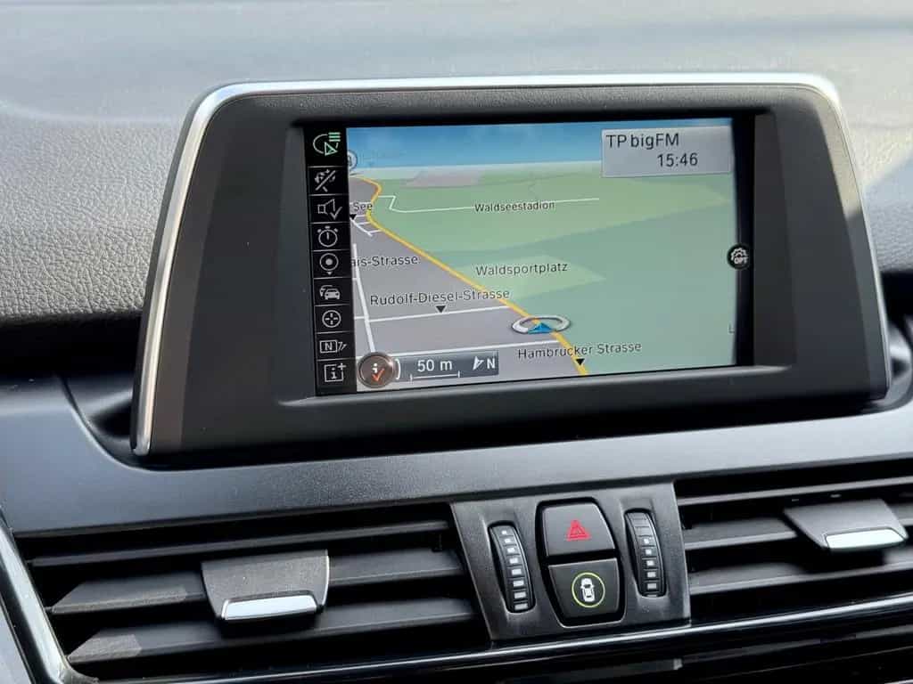 BMW 220 Active Tourer 220 i Active Tourer*Automatik*1.Hand*LED* 02/2016-photo-19