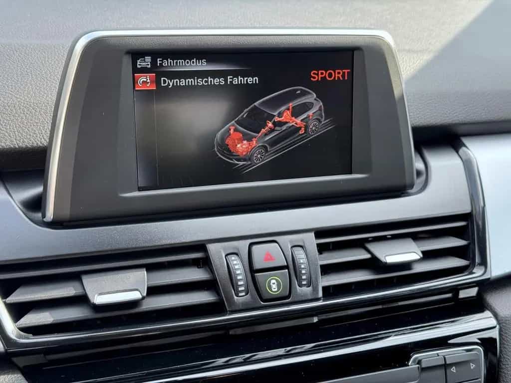 BMW 220 Active Tourer 220 i Active Tourer*Automatik*1.Hand*LED* 02/2016-photo-21