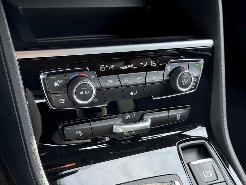 BMW 220 Active Tourer 220 i Active Tourer*Automatik*1.Hand*LED* 02/2016-photo-23