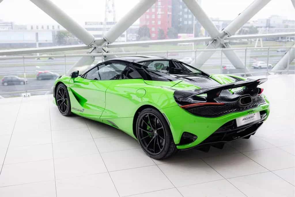 McLaren 750S Spider 4.0 V8 | Mantis Green | Carbon Bonne 08/2025-photo-1