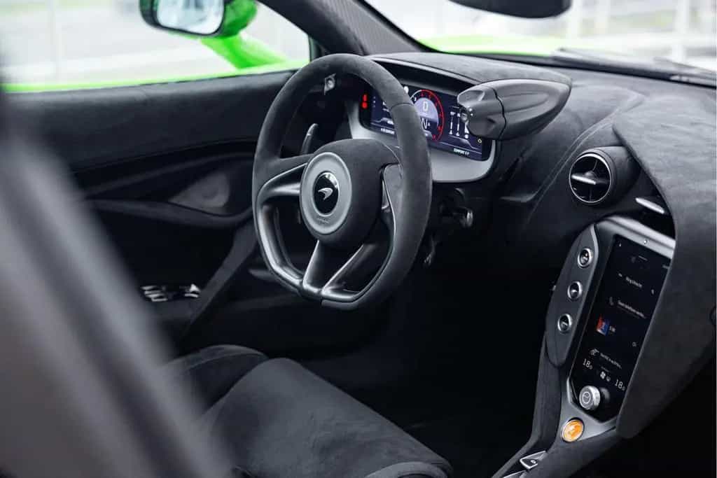 McLaren 750S Spider 4.0 V8 | Mantis Green | Carbon Bonne 08/2025-photo-2