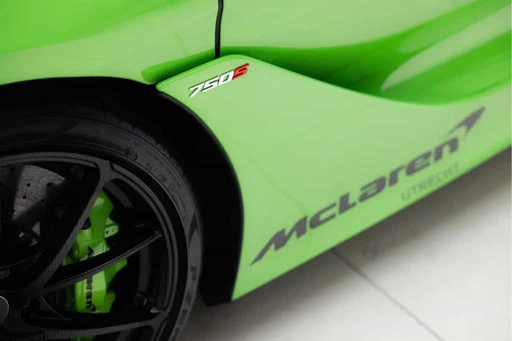 McLaren 750S Spider 4.0 V8 | Mantis Green | Carbon Bonne 08/2025-photo-36