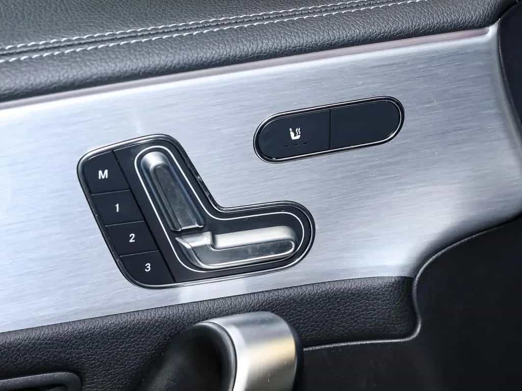 Mercedes-Benz A 35 AMG *PANORAMA*NIGHT*360°*MEMORY*BURMESTER* 03/2021-photo-11
