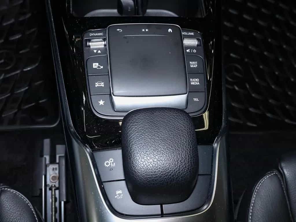 Mercedes-Benz A 35 AMG *PANORAMA*NIGHT*360°*MEMORY*BURMESTER* 03/2021-photo-13