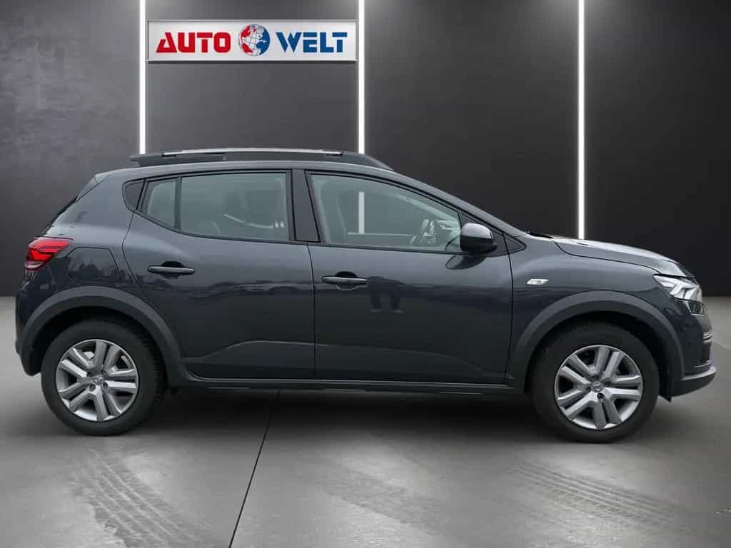 Dacia Sandero Stepway III 1.0 TCE Ultimate LED PDC DAB 01/2023-photo-2