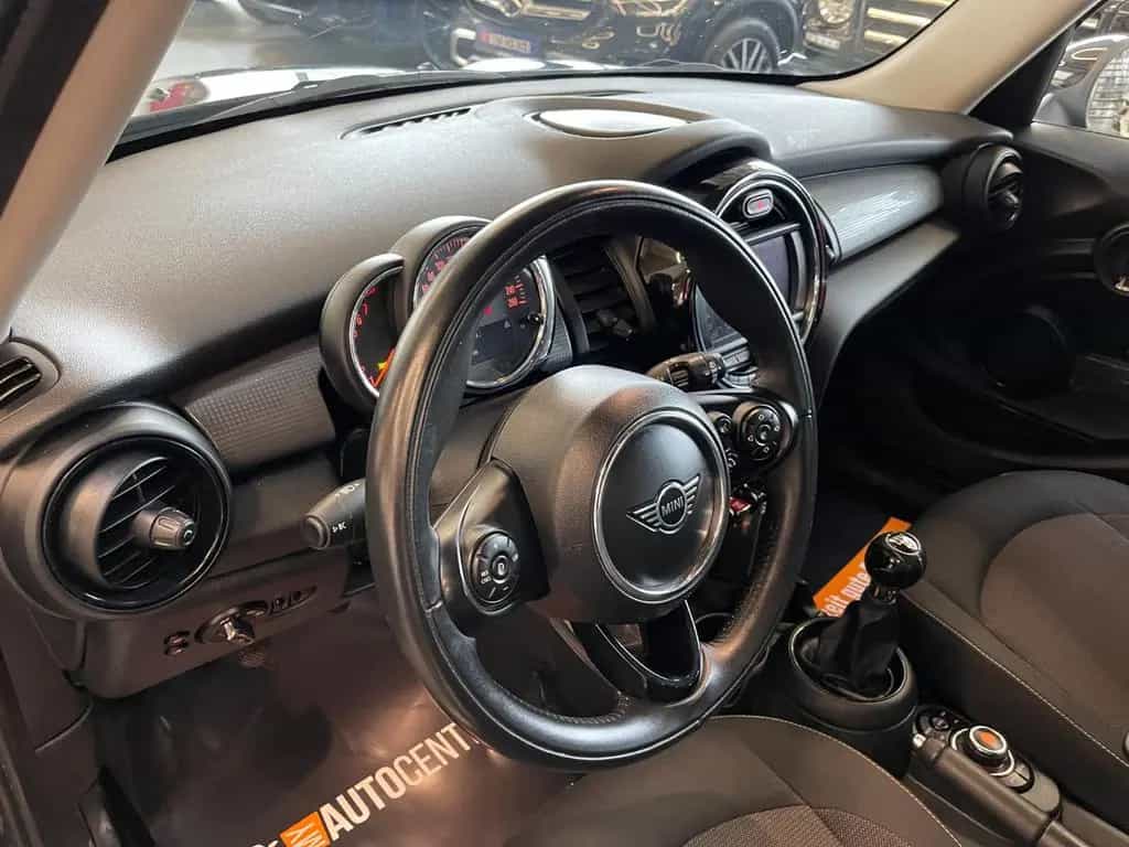 MINI Cooper Mini 5-trg. Cooper *1. Hand*LED*Klima*PDC 01/2020-photo-9