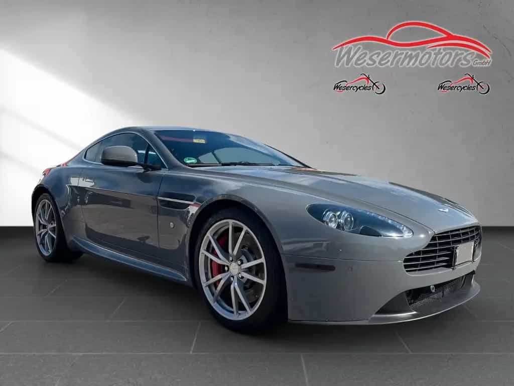 Aston Martin V8 Vantage 07/2014-photo-1