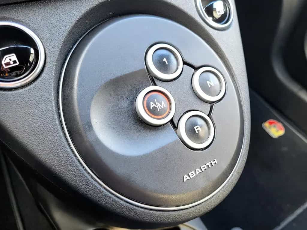 Abarth 695C CABRIO BREMBO BEATS SP.ABGAS NAVI LED 03/2023-photo-19