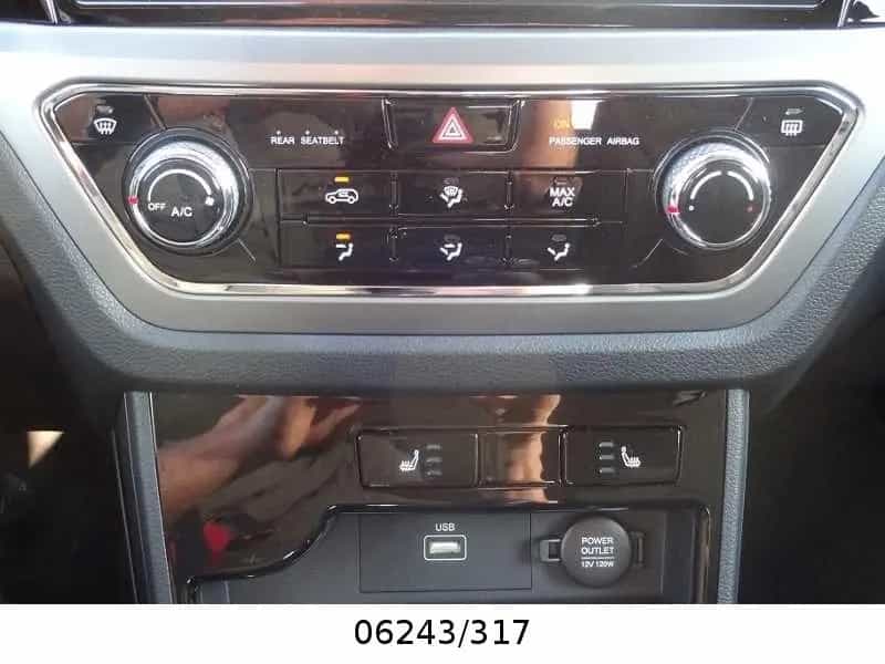 KGM Korando Core 6MT null-photo-14